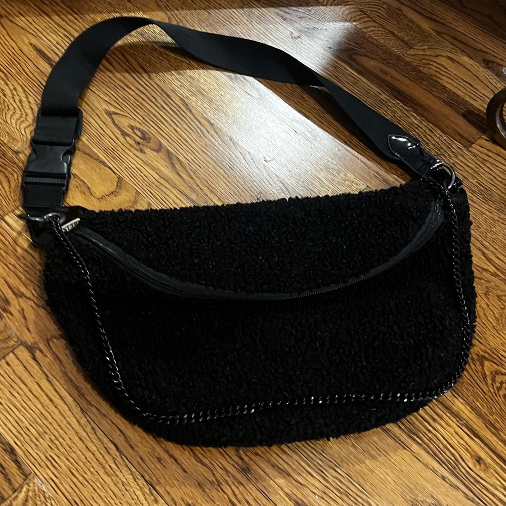 BEIS Crossbody Bag